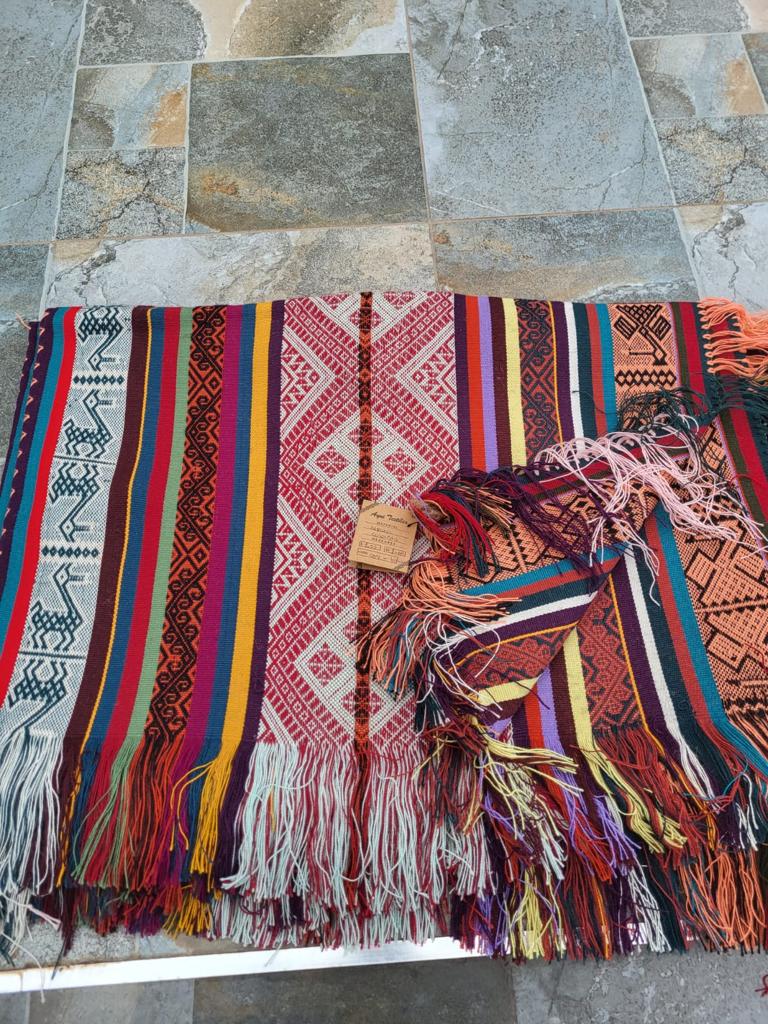 P-004-LARES