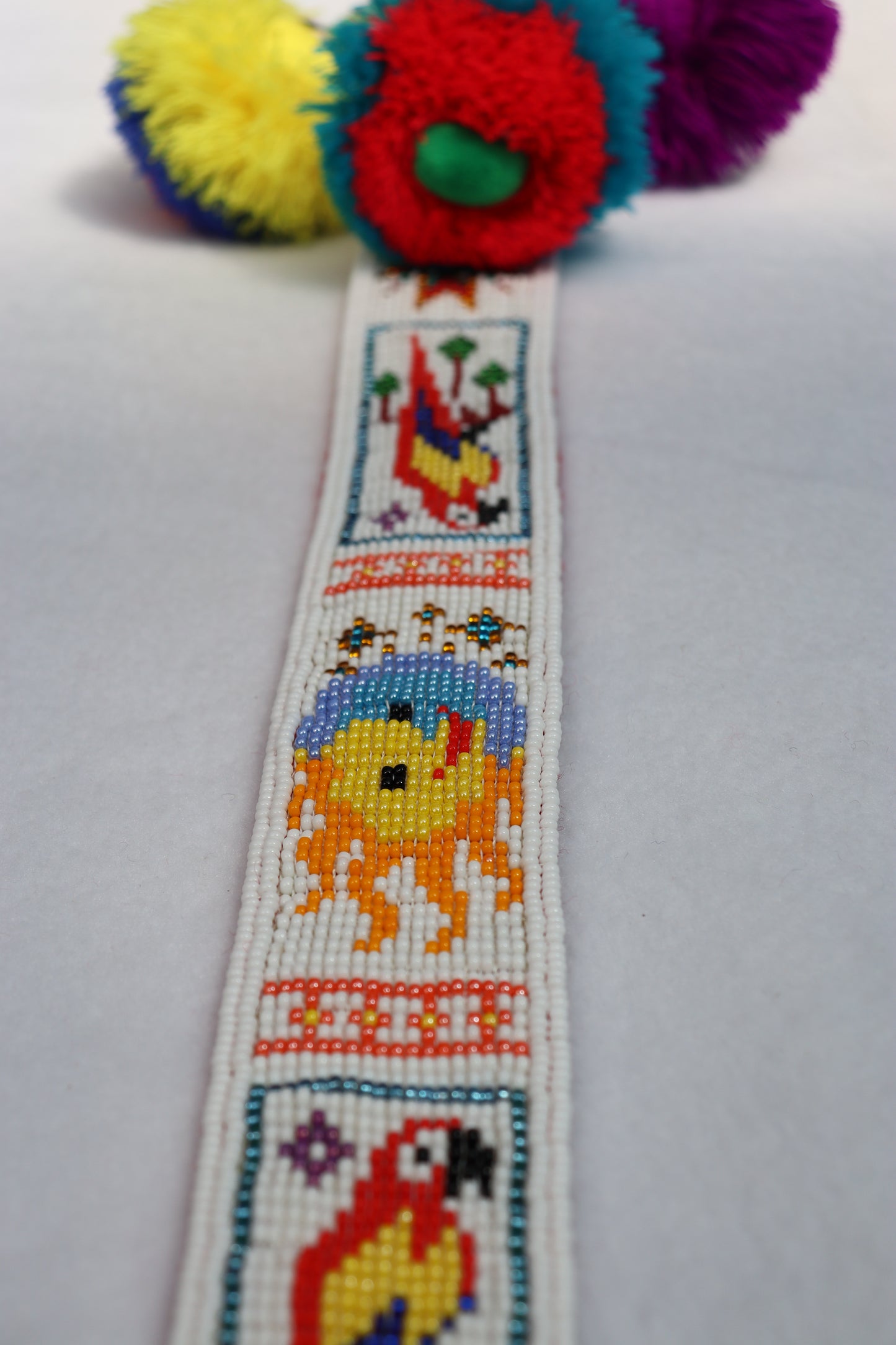 CIN.101 Ribbons with glass seed beads