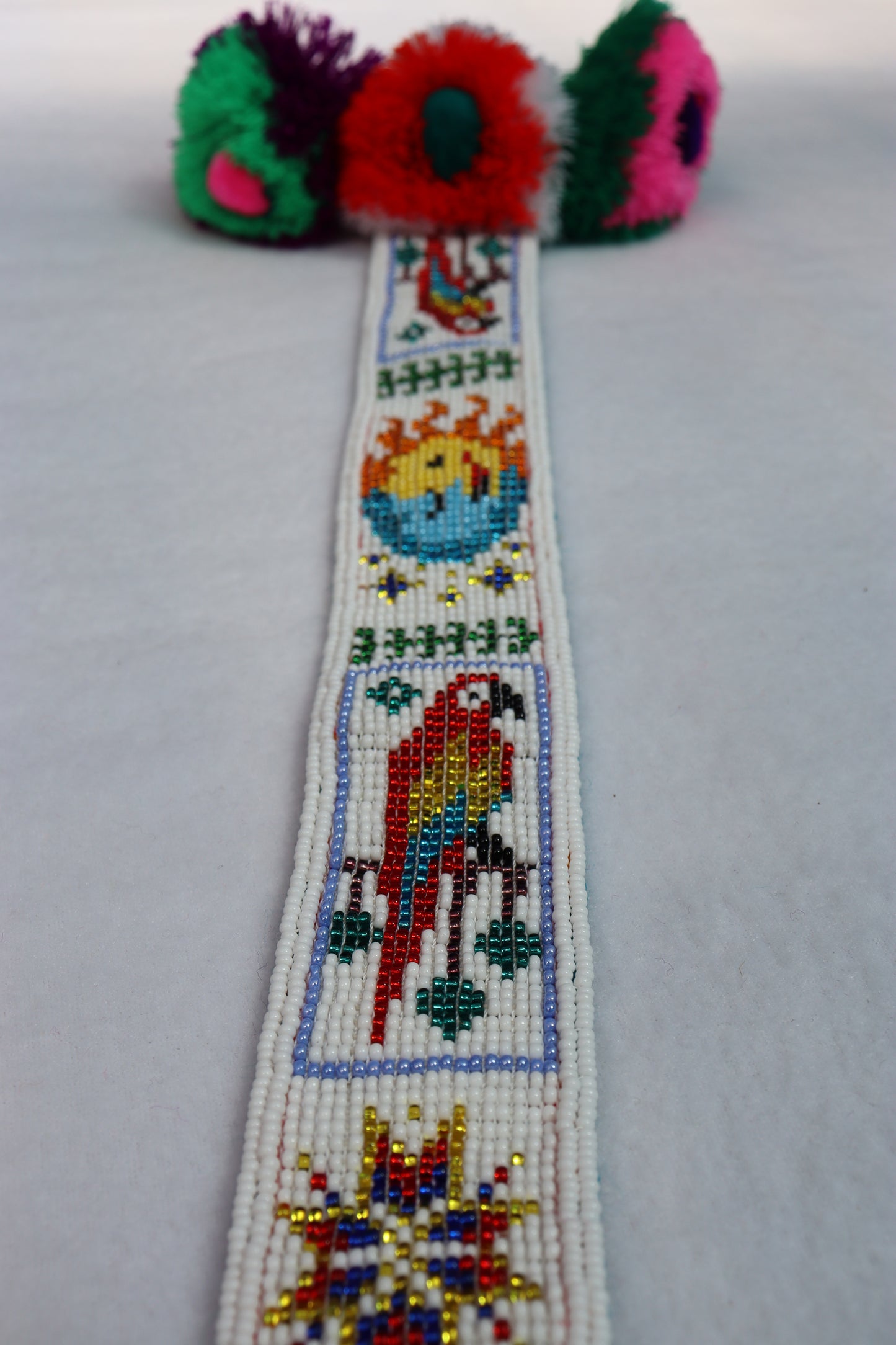CIN.102 Ribbons with glass seed beads