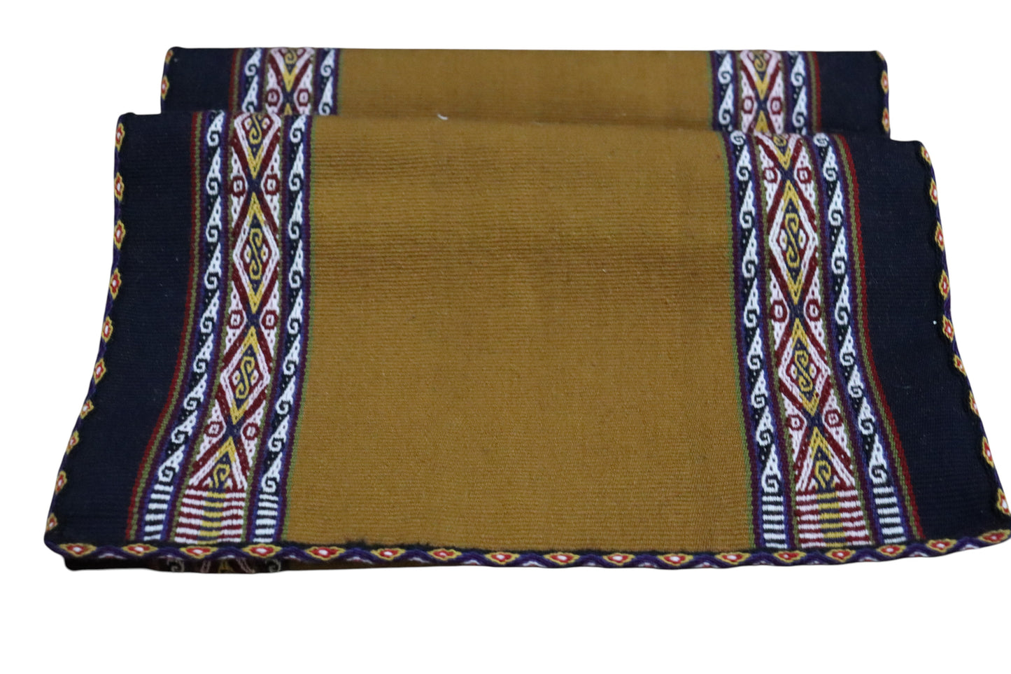 Table Runner / TRF-004