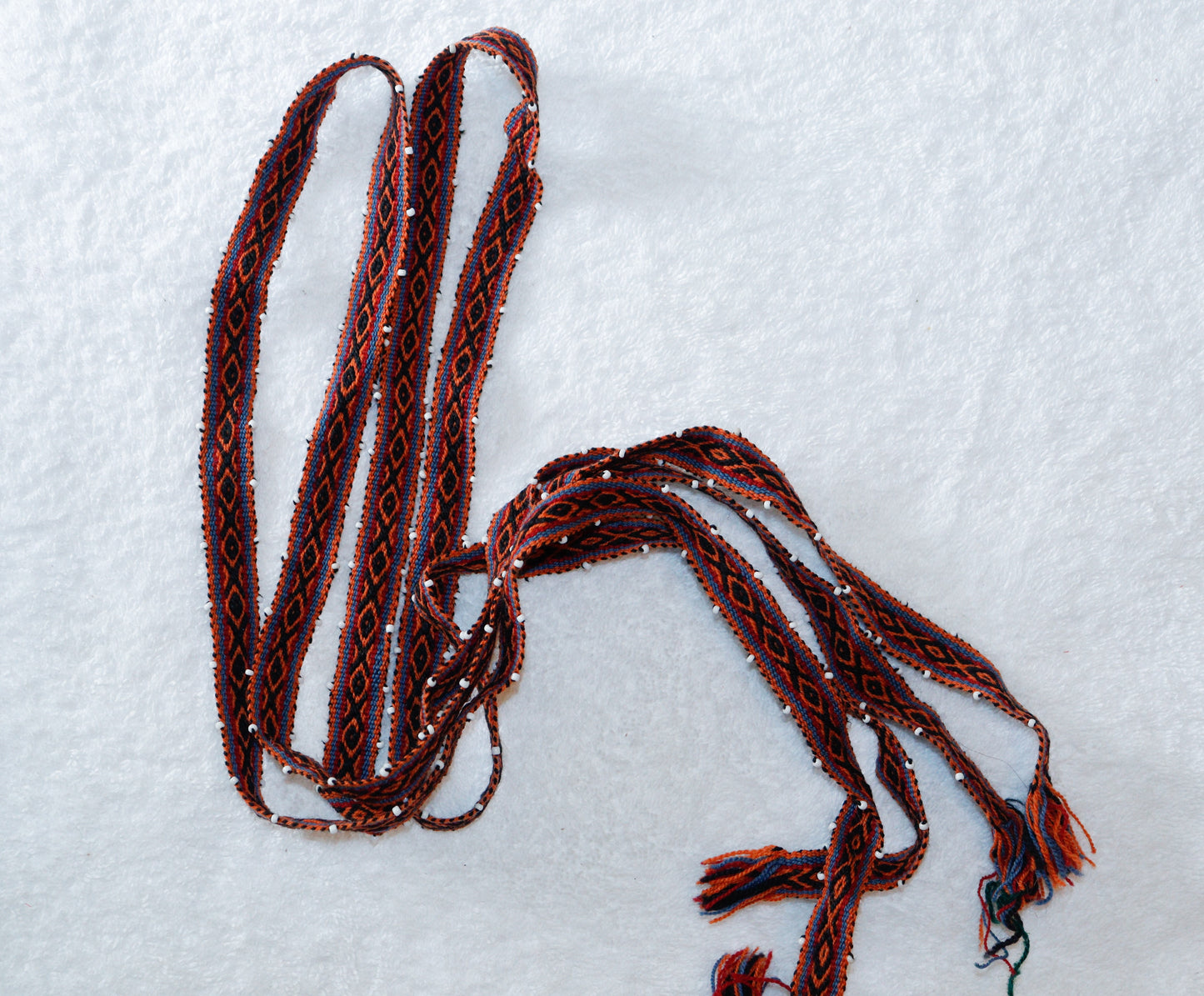 CIN.06 Ribbons with glass seed beads