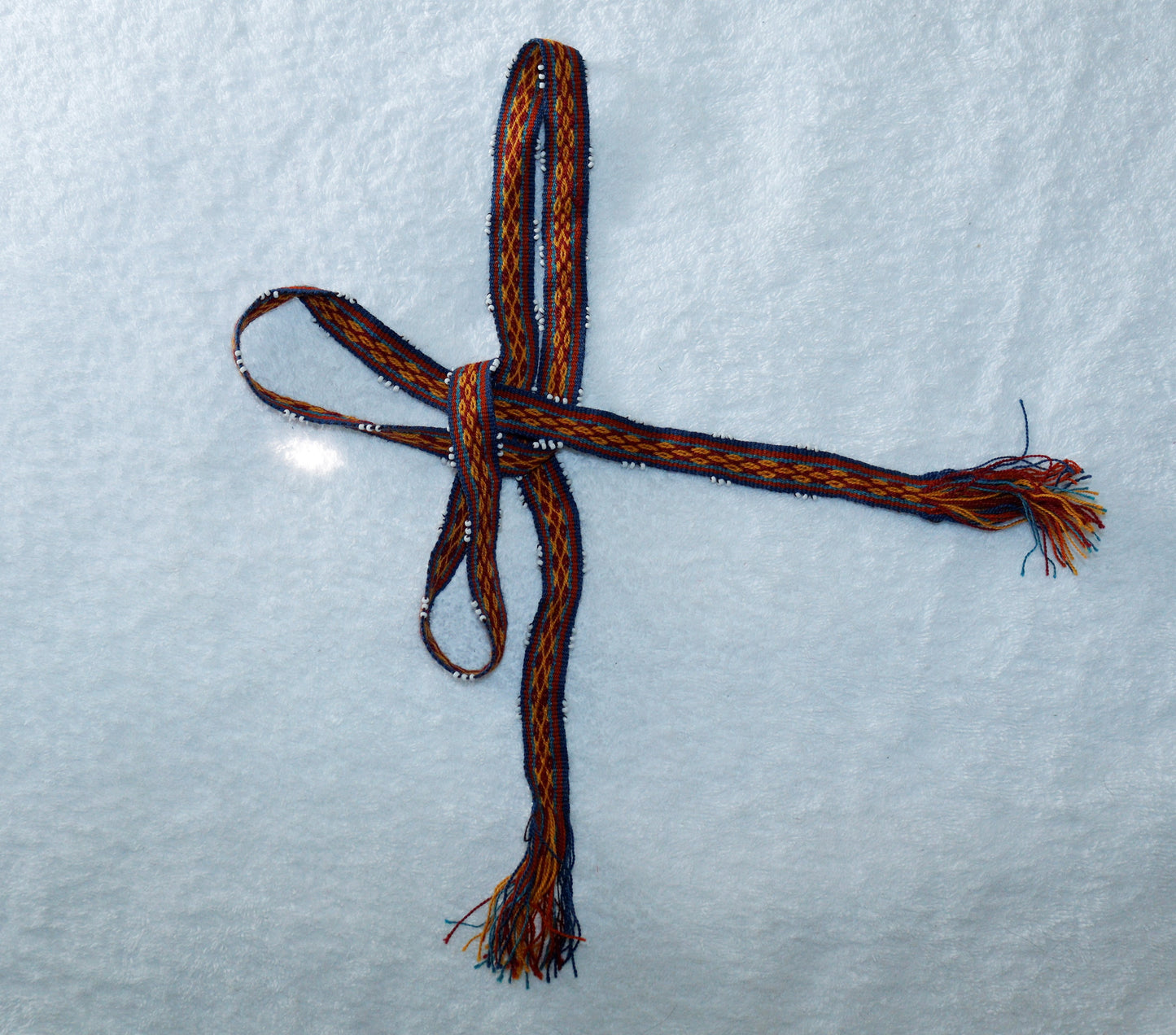 CIN.09 Ribbons with glass seed beads
