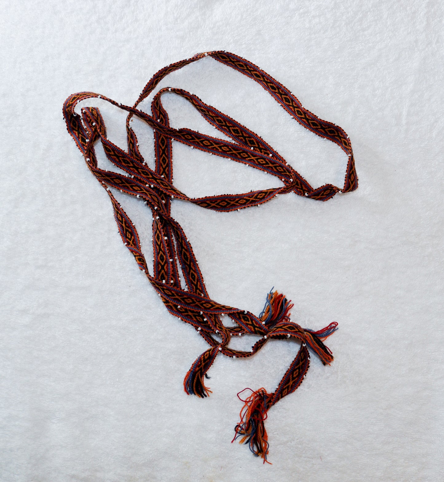 CIN.01 Ribbons with glass seed beads