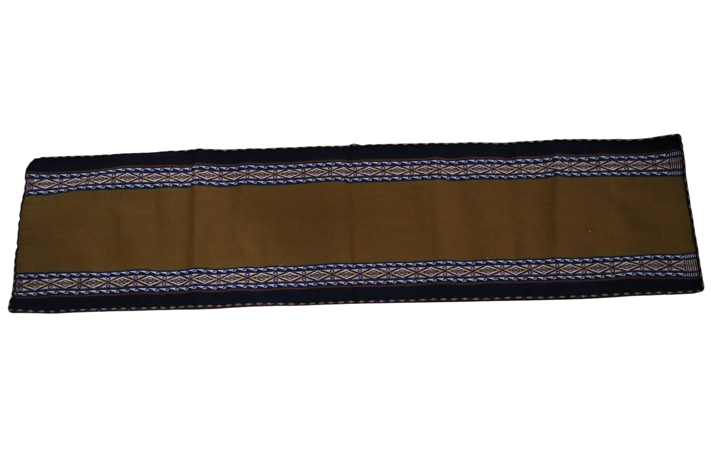 Table Runner / TRF-004