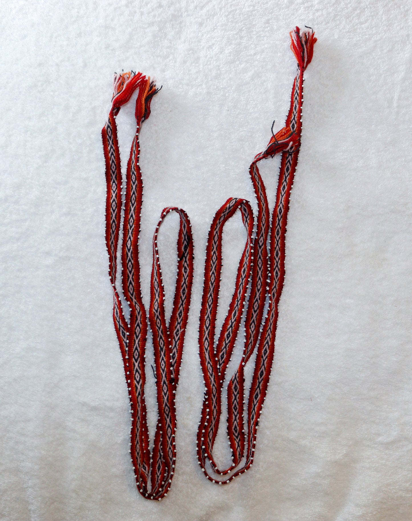 CIN.02 Ribbons with glass seed beads