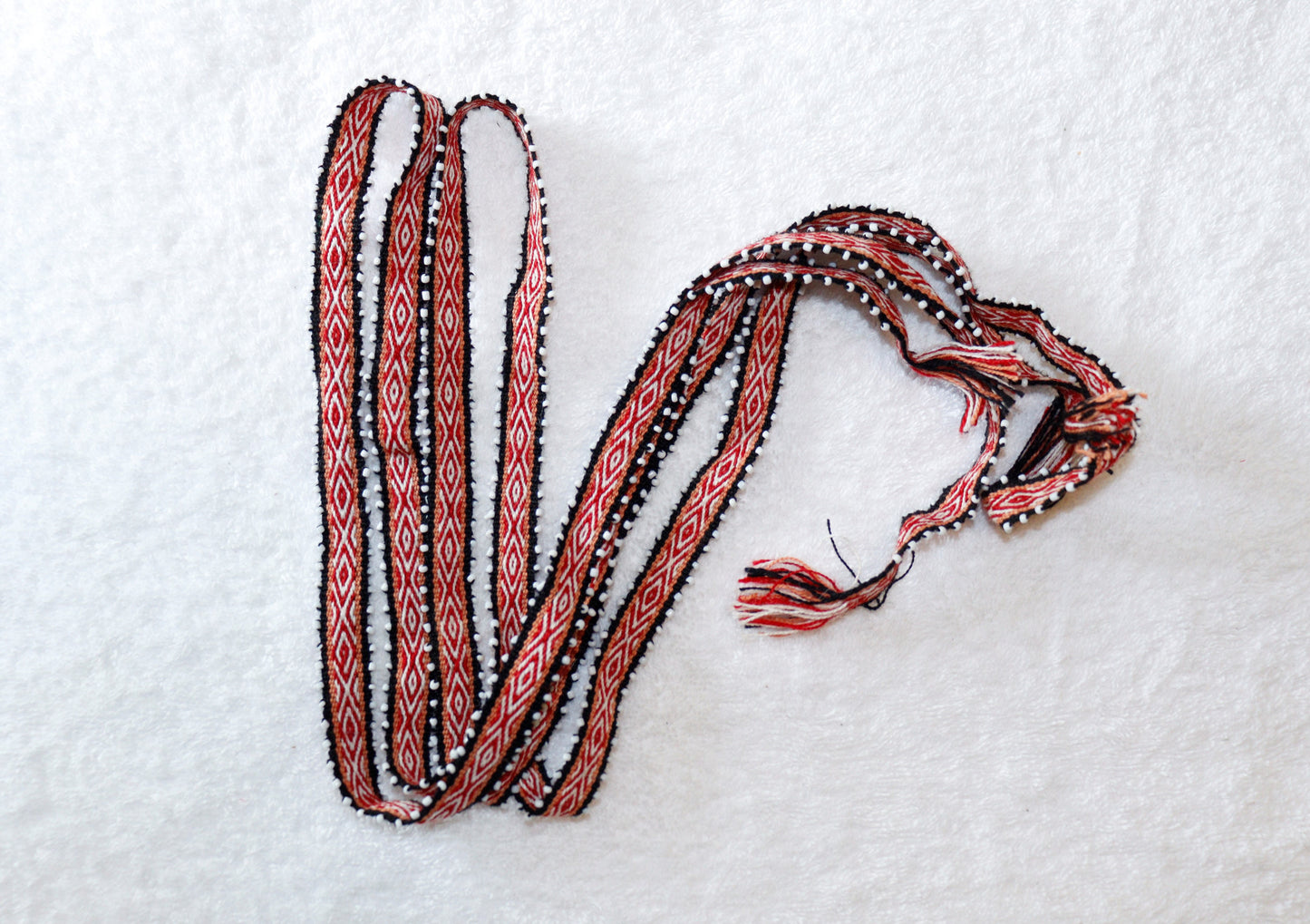 CIN.03 Ribbons with glass seed beads